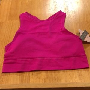 VICTORIA’S SECRET BRIGHT PINK SPORTS BRA ~ NEW WITH TAGS. NEVER WORN!🌸